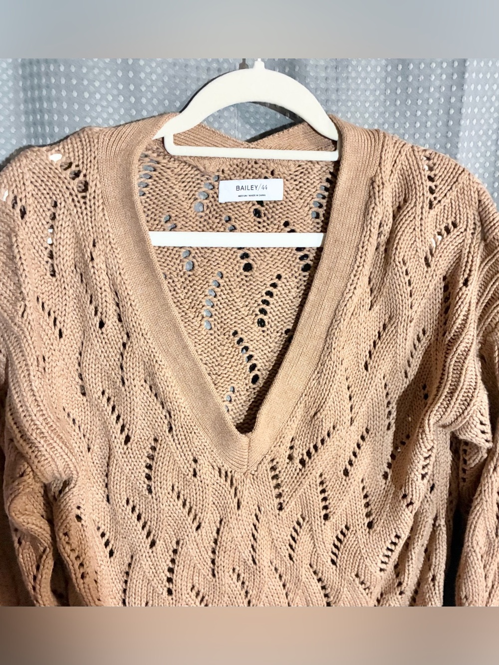 Bailey 44 V-Neck Open Knit Sweater Sz M Beige Brown Cotton Silk Blend Basic - Picture 8 of 11